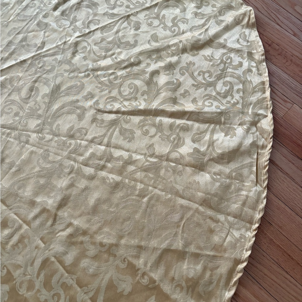 65” Gold Round Tablecloth